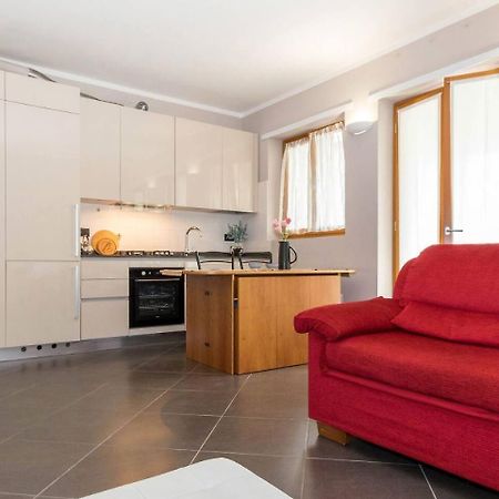 Altido Apt For 4 With Terrace In A Quiet Residential Area Milaan Buitenkant foto